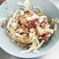 よしこさんちの備忘録's cooksnap of when they made 簡単に和風。サバ缶の玉ねぎ添え.