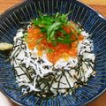 YCHキッチン's cooksnap of when they made ササッと、イクラしらす ラッキー丼.