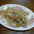 みとー's cooksnap of when they made もやしとたくわん異色の炒め物.