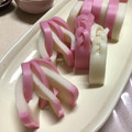 ぽんぽん堂's cooksnap of when they made 簡単おせち☆かまぼこ飾り切り「祝い」.
