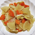 pucyipan's cooksnap of when they made 大根と人参のやさしい煮物☆.