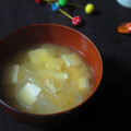 haruku221's cooksnap of when they made 豆腐とタマネギのお味噌汁.