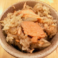 アツシの嫁's cooksnap of when they made シロさんの鮭とごぼうの炊き込みごはん.