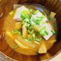 yu🐓's cooksnap of when they made 豆腐とタマネギのお味噌汁.