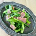 アボカドアキタ's cooksnap of when they made 春菊とベーコンのにんにく炒め.