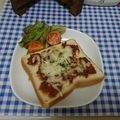ととろ＆めい's cooksnap of when they made 余ったミートソースdeチーズトースト.