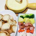tokotann's cooksnap of when they made 切り餅♡ホットミルクチーズフォンデュ.