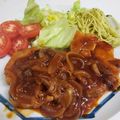 タキシード犬's cooksnap of when they made 昔懐かしい！洋食屋風ポークソテー♪.