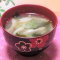 ももいろさくら's cooksnap of when they made しめじとわかめとネギのおみそしる.