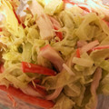 はにーくろーばー's cooksnap of when they made キャベツとカニカマのやみつきサラダ.