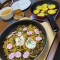 ムーニーぱてぃ's cooksnap of when they made これぞイケメン　温玉のっけプルコギうどん.