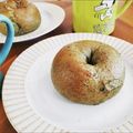 Azu03717's cooksnap of when they made 粒あん入り♪ よもぎベーグル.
