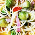 threeーsnow's cooksnap of when they made 芽キャベツとベーコンのパスタ.