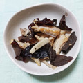 ﾁｲﾁｬﾝﾏﾏ's cooksnap of when they made ヤゲン軟骨とキクラゲの炒めもの.