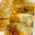 ゆっくん1129's cooksnap of when they made 材料２つ❗簡単❗もちもち✨手作り餃子の皮.