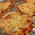 cocook⭐︎'s cooksnap of when they made 簡単おつまみ☆トースターで餃子の皮ピザ.