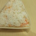 あゆたっくん's cooksnap of when they made 朝ご飯に！鮭フレークと紅しょうがおにぎり.