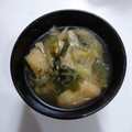 クック3N0VKO☆'s cooksnap of when they made ほうれん草と白菜(＋油揚げ)の味噌汁.
