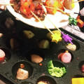 きどん's cooksnap of when they made たこ焼き器でアヒージョ.