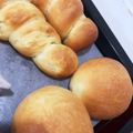 ユカtoマオマオ's cooksnap of when they made 自家製パンのつや出しに☆水溶きマヨネーズ.