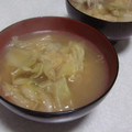 きらり流れ星's cooksnap of when they made キャベツと油揚げのみそ汁.