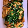 こるだ's cooksnap of when they made 糖質制限☆春菊と厚揚げの常備菜.