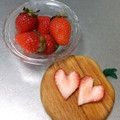 ☆ありか358☆'s cooksnap of when they made ハート型いちご♡可愛い苺の切り方.