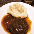 いちご２１５'s cooksnap of when they made 牛ほほ肉の赤ワイン煮とマッシュポテト.