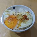 ラリー＆サラ's cooksnap of when they made 朝食に！3分で完成！目玉焼きご飯.