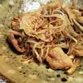 iketa's cooksnap of when they made 簡単♪舞茸と豚薄切り肉の焼肉タレ焼.
