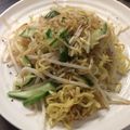 ベティ３'s cooksnap of when they made もやしとキュウリのシンプル塩焼きそば.
