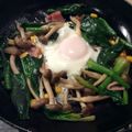 ベティ３'s cooksnap of when they made 朝食に♪しめじとほうれん草の巣ごもり玉子.
