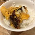 もか75's cooksnap of when they made 【使いきり】さんまの蒲焼き缶とたまご丼.