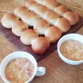 あかぴーー's cooksnap of when they made 全粒粉入り手ごねのフワフワちぎりパン.