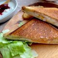 おっクック☆'s cooksnap of when they made 生卵そのまま入れてハムエッグホットサンド.