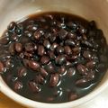 yumelon88's cooksnap of when they made 圧力鍋で10分・少量・ふっくら黒豆煮.