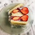 ナピト's cooksnap of when they made オイコスいちご使用♡ダブルいちごサンド♡.