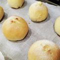 Ra16's cooksnap of when they made 簡単！てごねのクリームチーズパン.