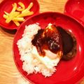 サロちゃん's cooksnap of when they made レトルトで！✩我が家のロコモコ丼.