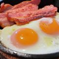 のりぞう22's cooksnap of when they made ジブリ飯の科学 ハウルのベーコンエッグ.