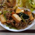 そよかぜMLQ's cooksnap of when they made 豚ミンチと厚揚げと小松菜のピリ辛煮.