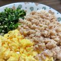 まりジョニ's cooksnap of when they made 鶏そぼろ 玉子もそぼろの三色丼 弁当.