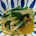 ぷろと♪'s cooksnap of when they made ピリ辛☆ニラもやしナムル.
