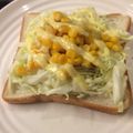 ベティ３'s cooksnap of when they made 簡単☆キャベツたっぷりコーンマヨトースト.