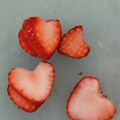 ビバリー's cooksnap of when they made イチゴの飾り切り❤ハートと桜の花びら.