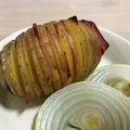 亜久里's cooksnap of when they made ベーコンガーリックハッセルバック ポテト.