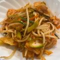 春巻きママ's cooksnap of when they made 簡単にらともやしのキムチ炒め.