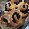 おしゃママ's cooksnap of when they made ミルキーブルーベリーパン.