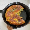 ぁゃゃぷ's cooksnap of when they made スキレットで簡単♫スパニッシュオムレツ.