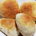 ナチュラ♡'s cooksnap of when they made バジル消費！卵と牛乳不要、バジルパン.